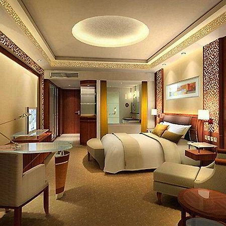 Great Tang Hotel Шанхай Екстериор снимка