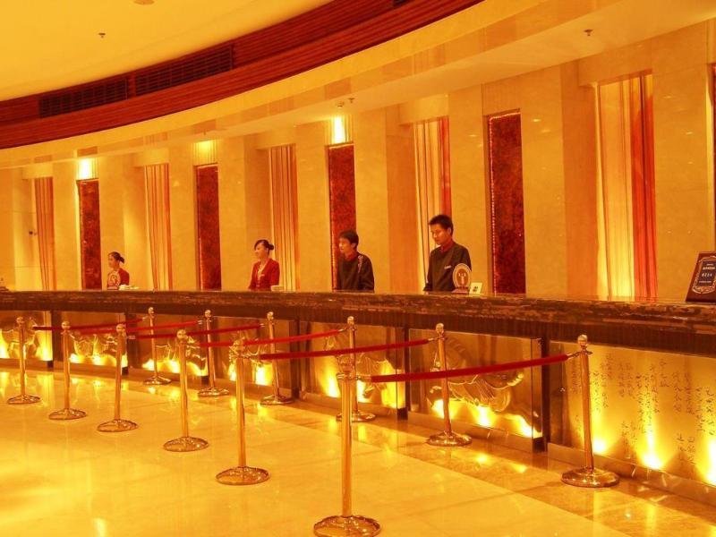 Great Tang Hotel Шанхай Екстериор снимка
